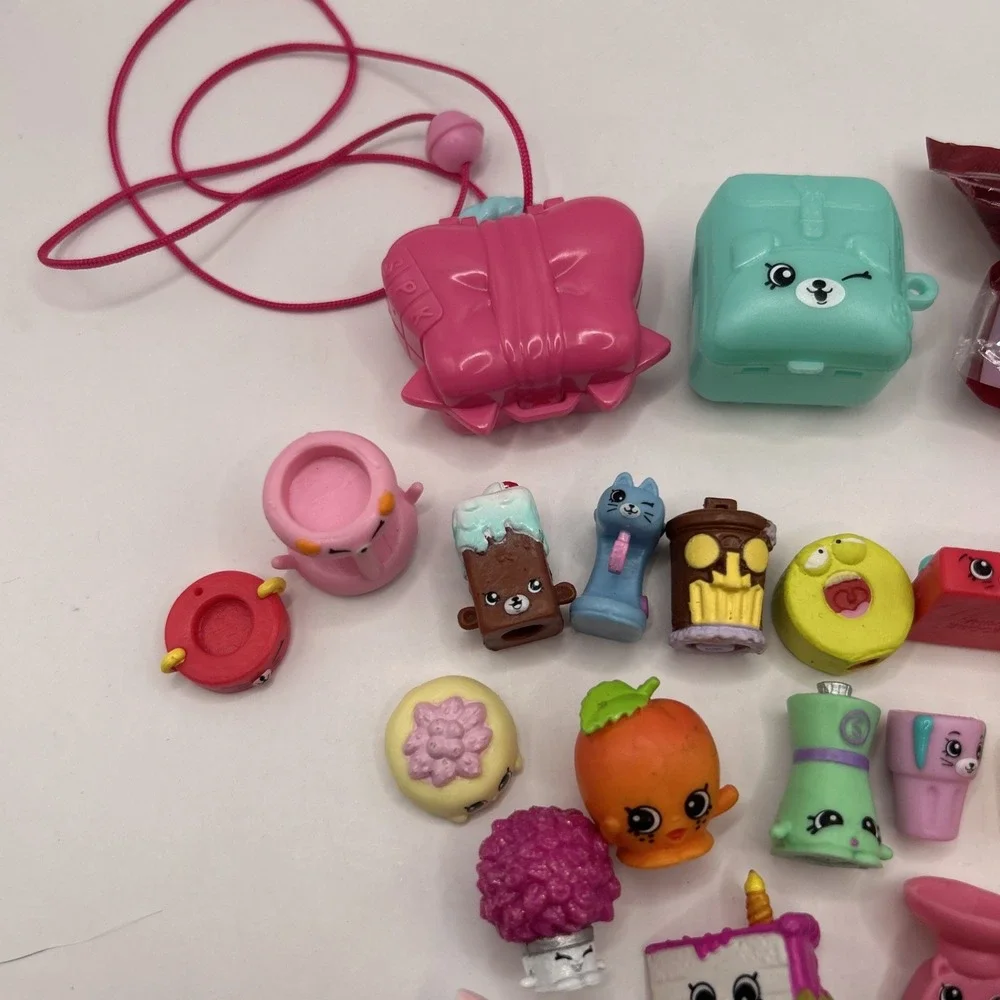Shopkins Lot 39 Pieces – Food & Household Characters + Storage Baskets